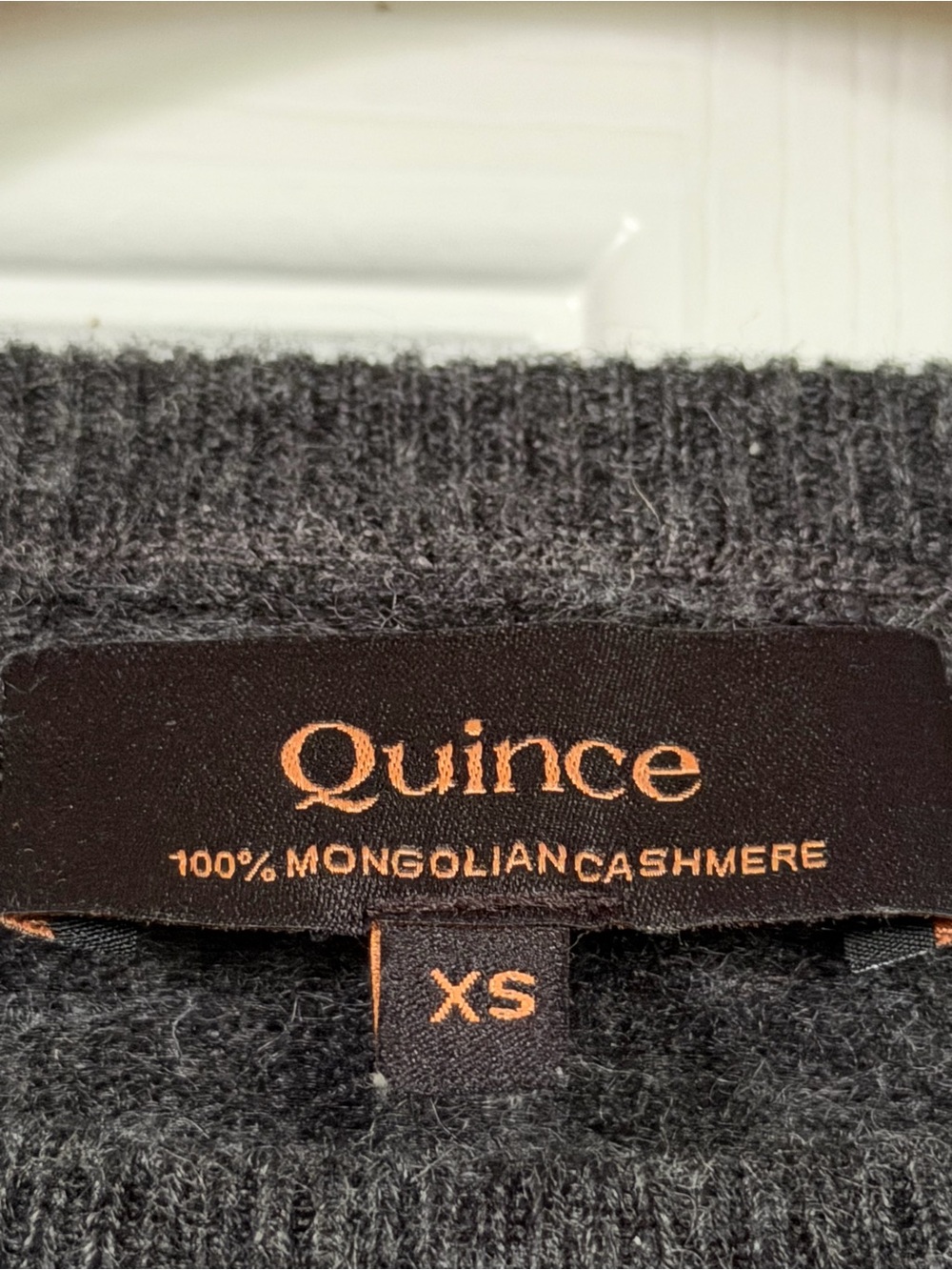 Quince 100% Cashmere Mongolian Grey Super Soft Sweater - Picture 4 of 7